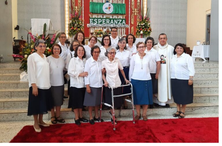 Celebramos 50 años de fidelidad y entrega